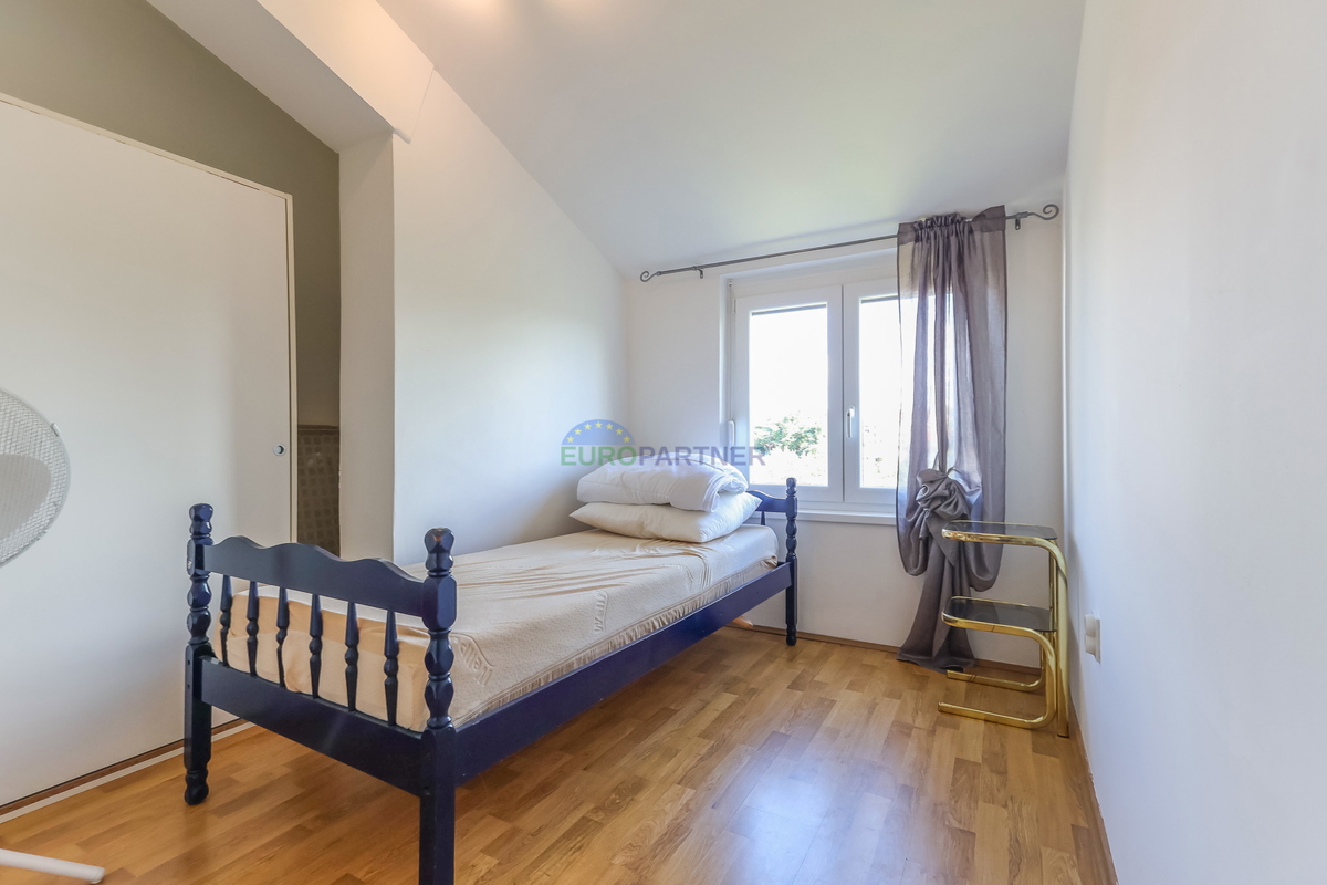 Stanovanje s pogledom na morje, 300m od morja, Poreč, Istra