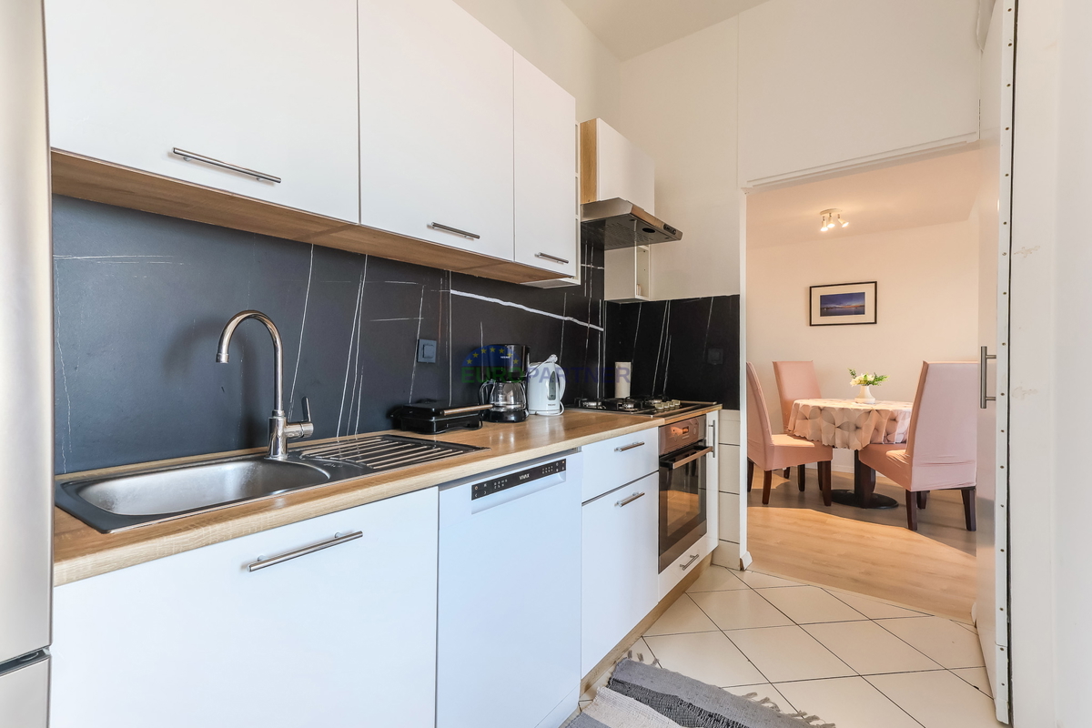 Stanovanje s pogledom na morje, 300m od morja, Poreč, Istra