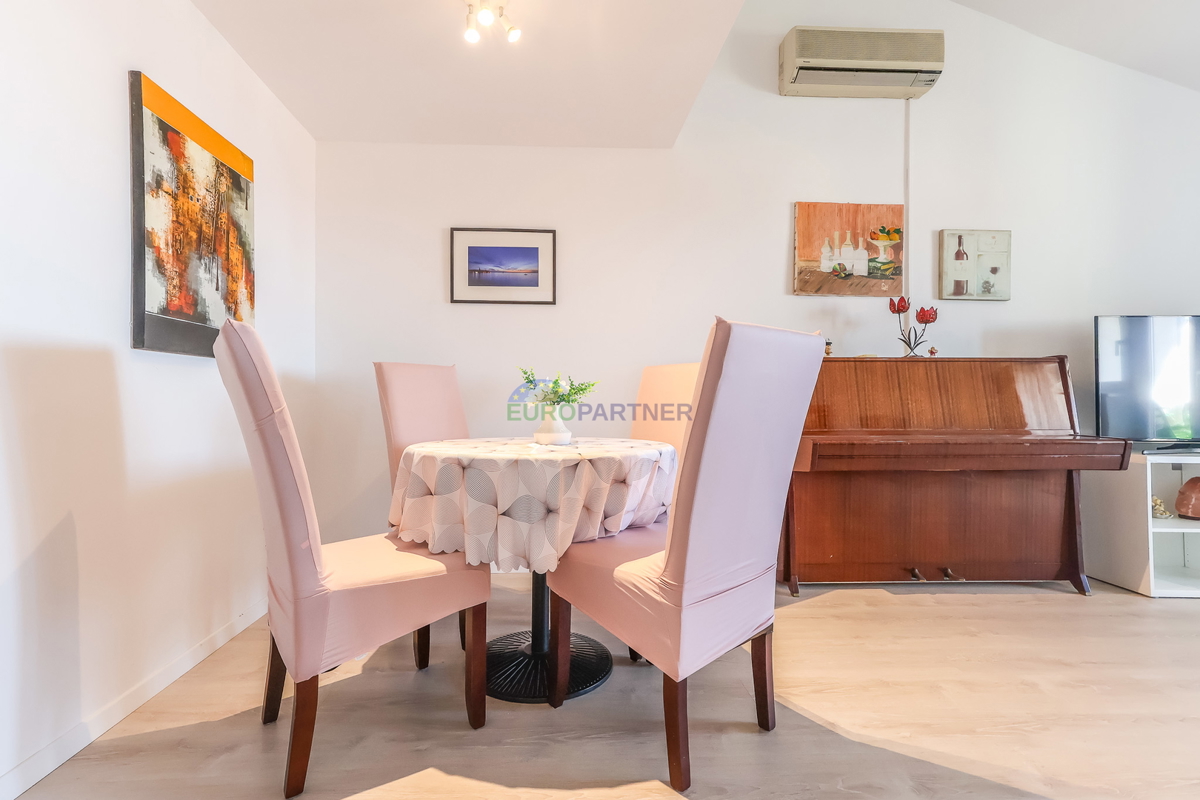 Stanovanje s pogledom na morje, 300m od morja, Poreč, Istra