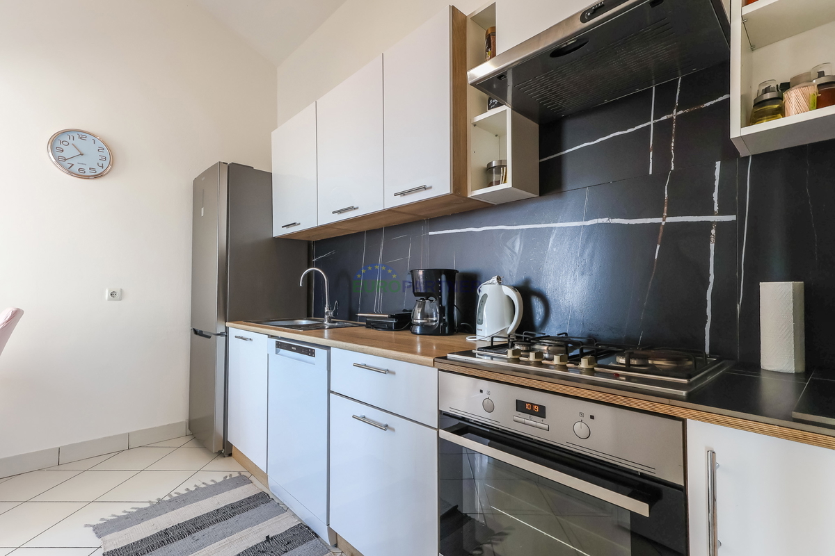 Stanovanje s pogledom na morje, 300m od morja, Poreč, Istra