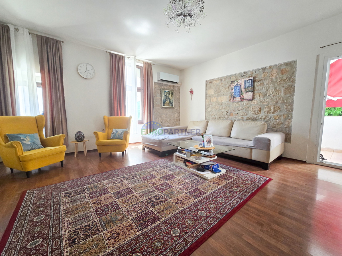 Istra, Poreč, opremljeno stanovanje v centru mesta