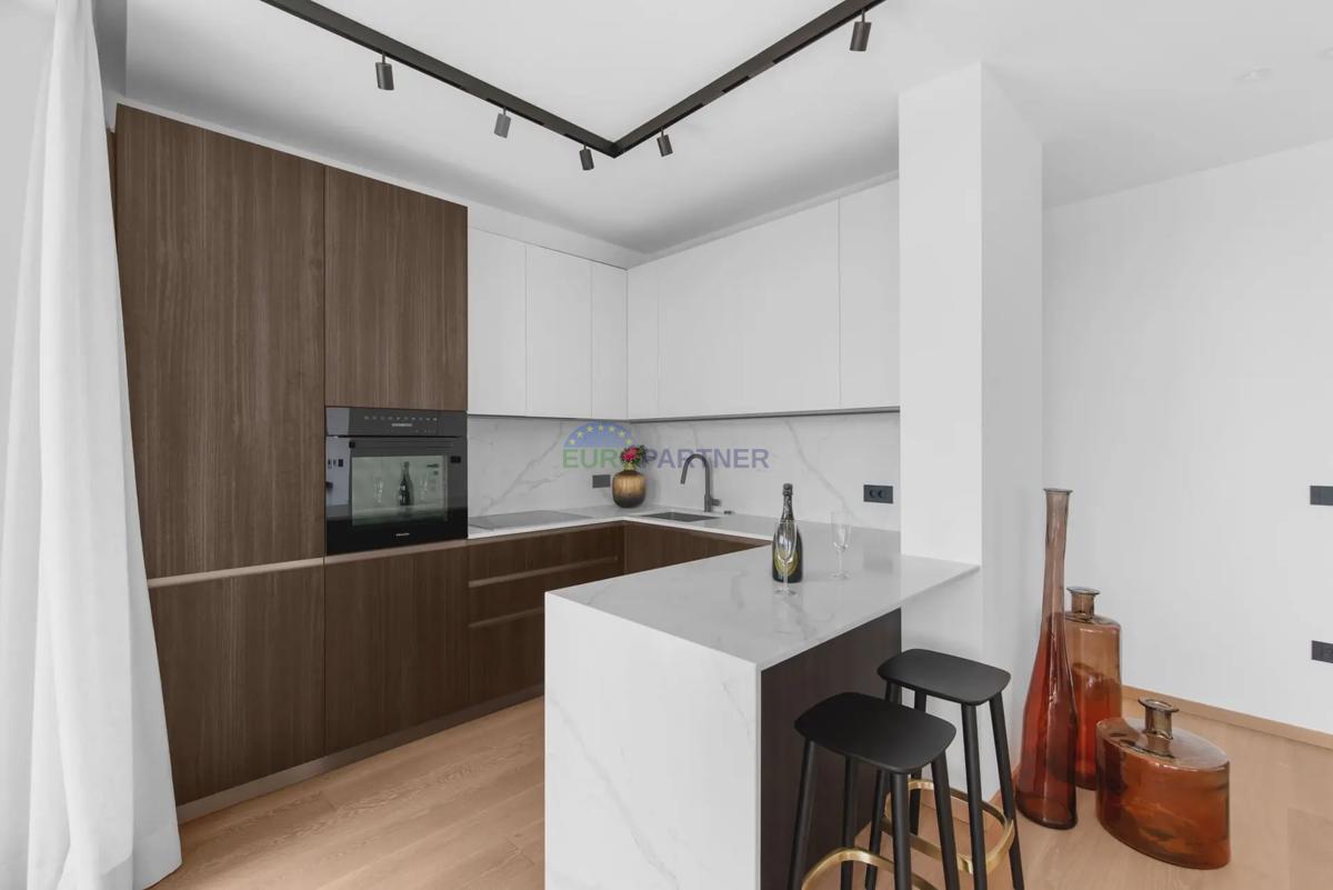 Penthouse z razgledom na morje, 800 m od morja, okolica Poreča