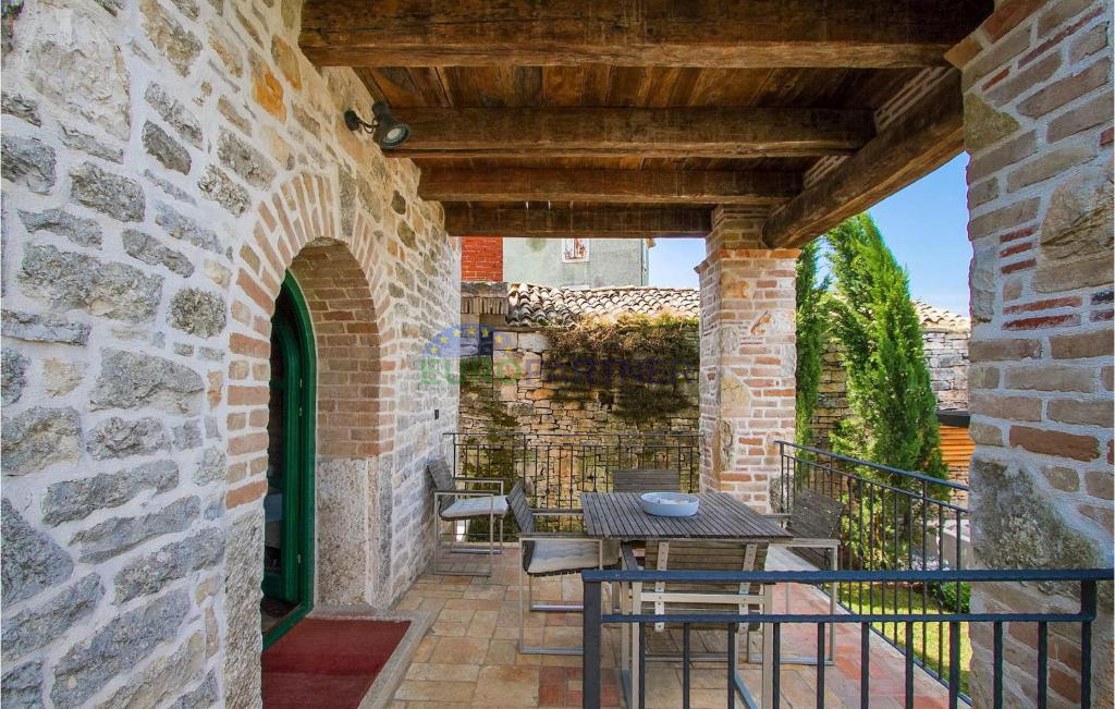 Istra, Baderna, avtentična kamnita hiša po prenovi
