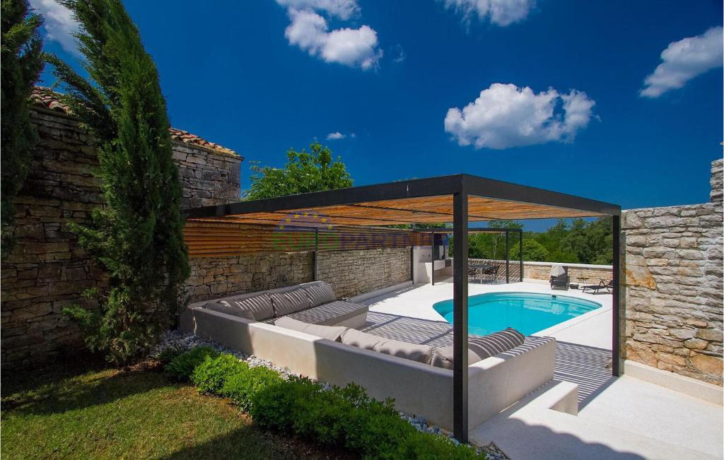 Istra, Baderna, avtentična kamnita hiša po prenovi