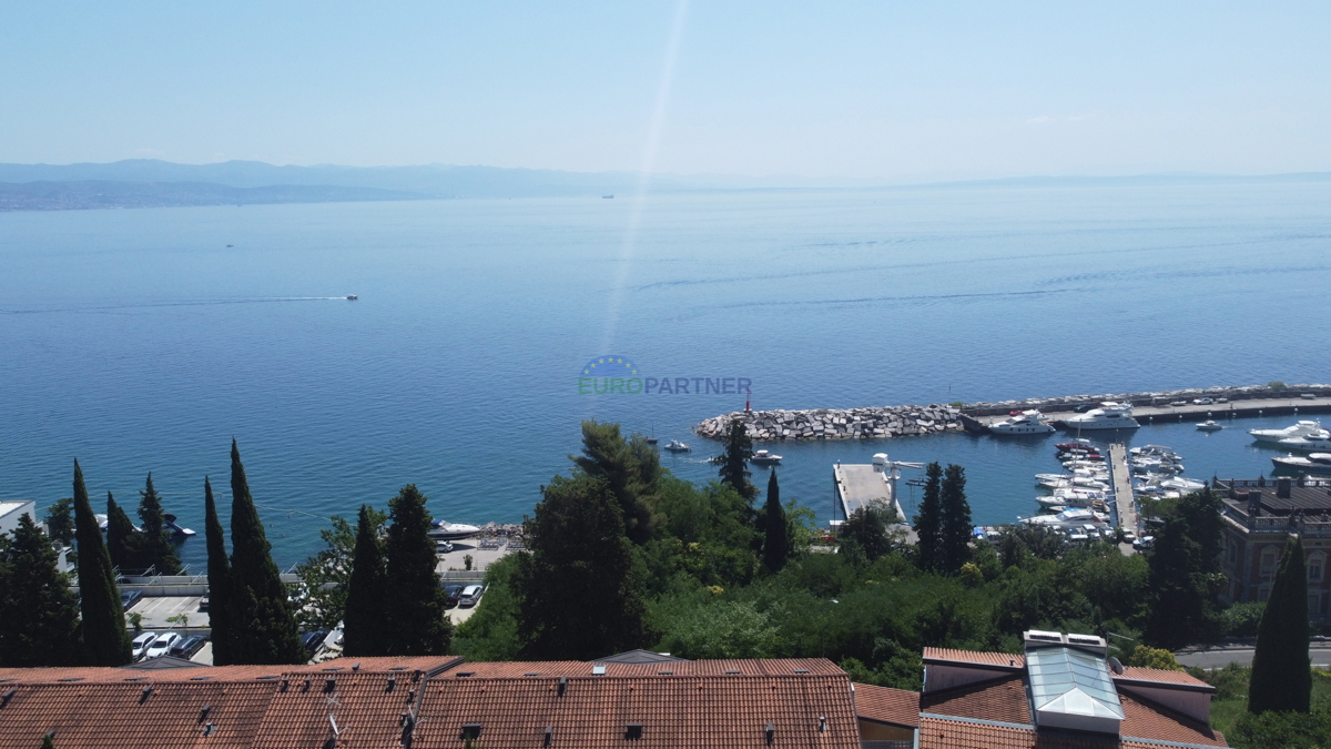 Trisobni apartma s pogledom na morje in 50m od plaže, Opatija okolica