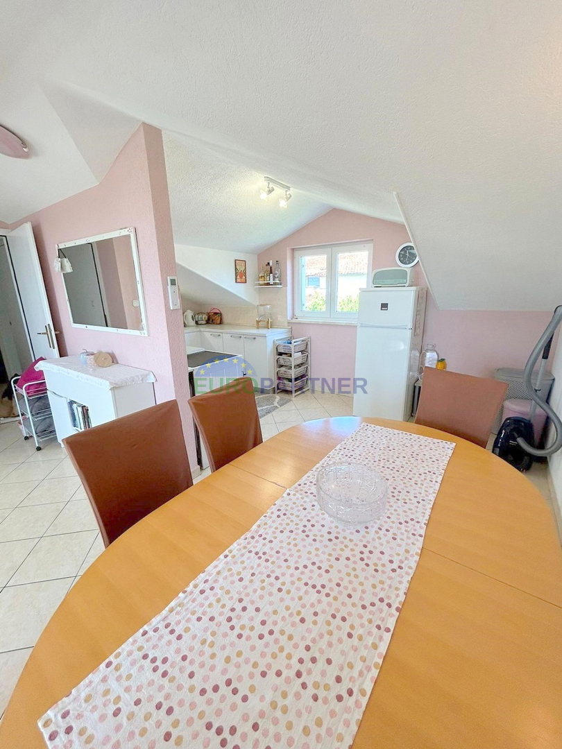VABRIGA-TRISOBNO STANOVANJE PRODAMO Z ODPRTIM POGLEDOM NA MORJE ID: 1-2696-1
