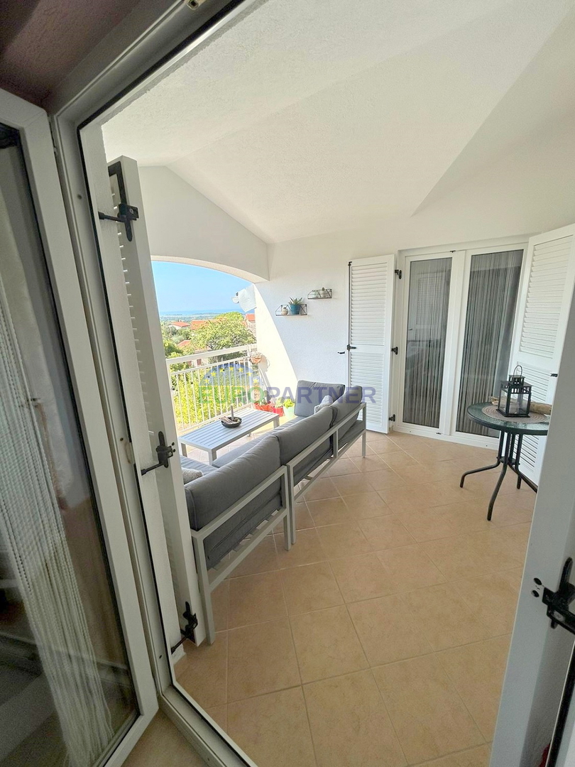 VABRIGA-TRISOBNO STANOVANJE PRODAMO Z ODPRTIM POGLEDOM NA MORJE ID: 1-2696-1