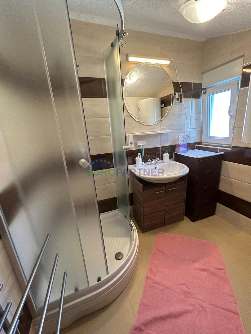 VABRIGA-TRISOBNO STANOVANJE PRODAMO Z ODPRTIM POGLEDOM NA MORJE ID: 1-2696-1