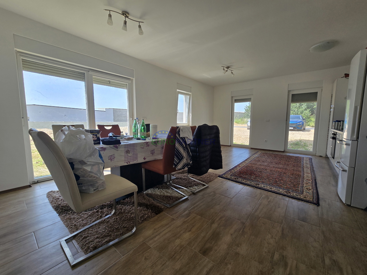 Apartmajska hiša z razgledom na morje, okolica Poreča