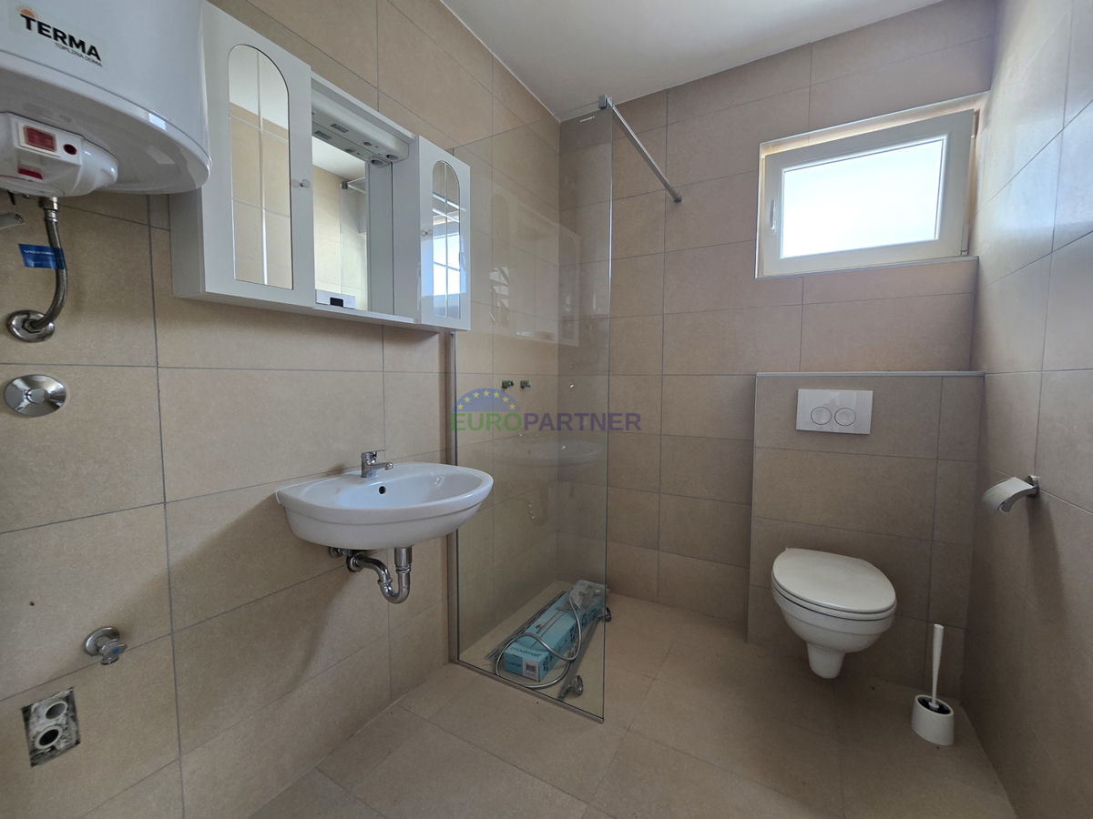 Apartmajska hiša z razgledom na morje, okolica Poreča