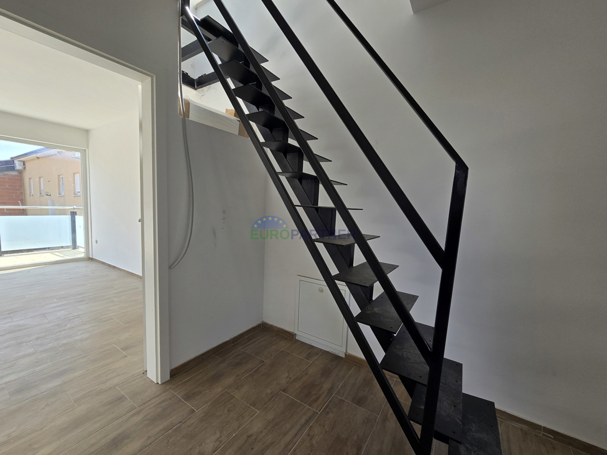 Apartmajska hiša z razgledom na morje, okolica Poreča