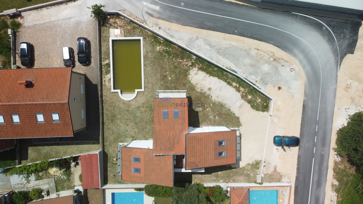 Apartmajska hiša z razgledom na morje, okolica Poreča