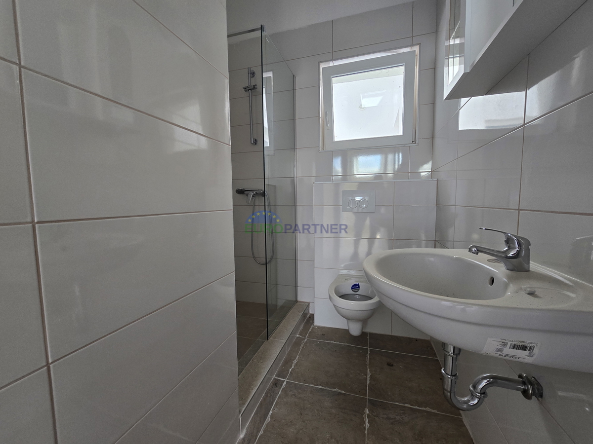 Apartmajska hiša z razgledom na morje, okolica Poreča