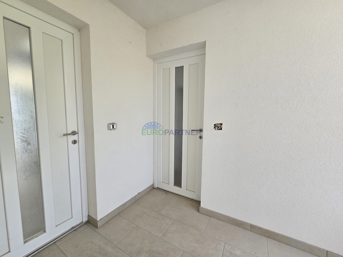 Apartmajska hiša z razgledom na morje, okolica Poreča