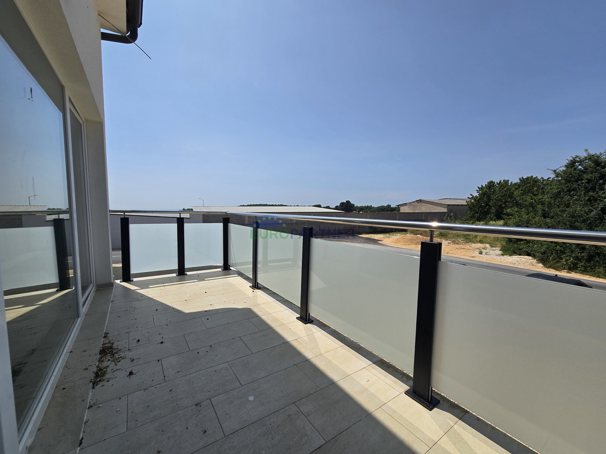 Apartmajska hiša z razgledom na morje, okolica Poreča