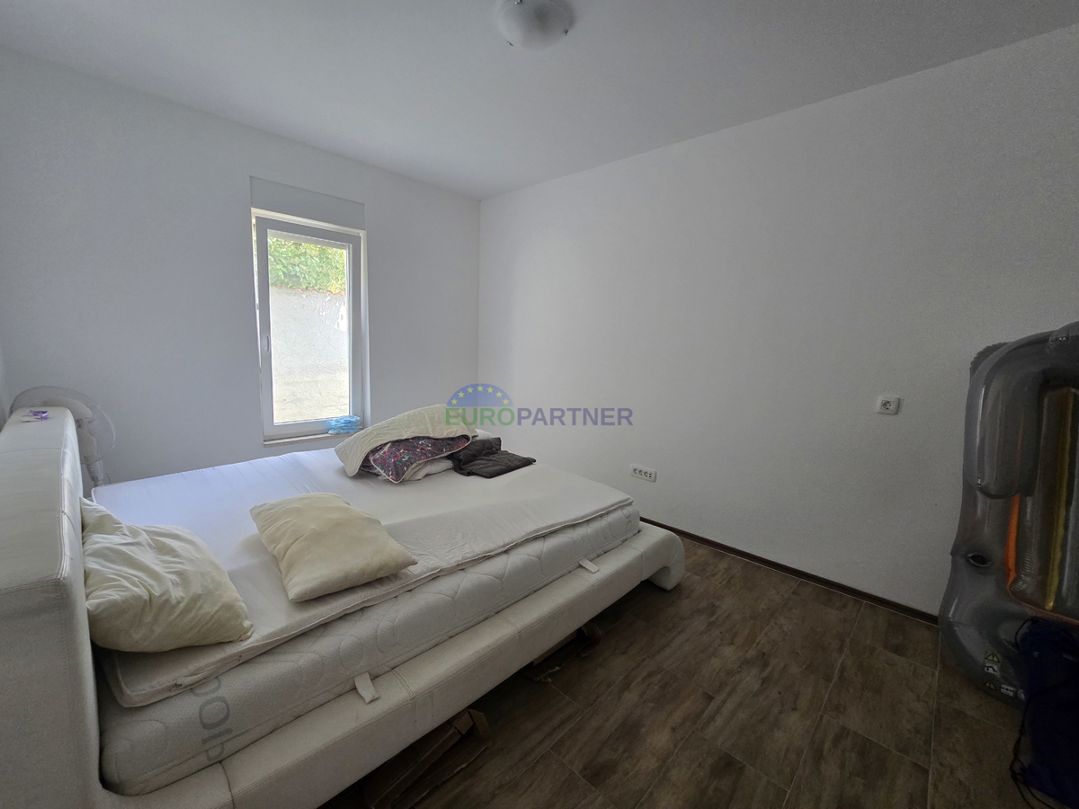 Apartmajska hiša z razgledom na morje, okolica Poreča