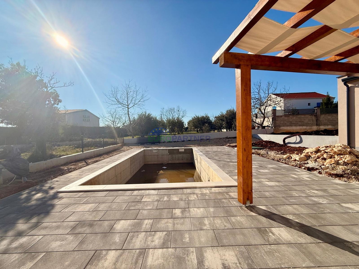 Dvojček hiše z bazenom, Poreč, okolica