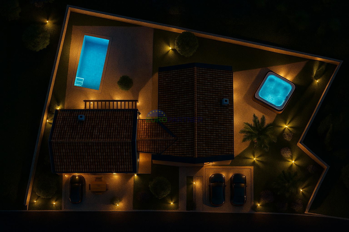 Dvojček hiše z bazenom, Poreč, okolica