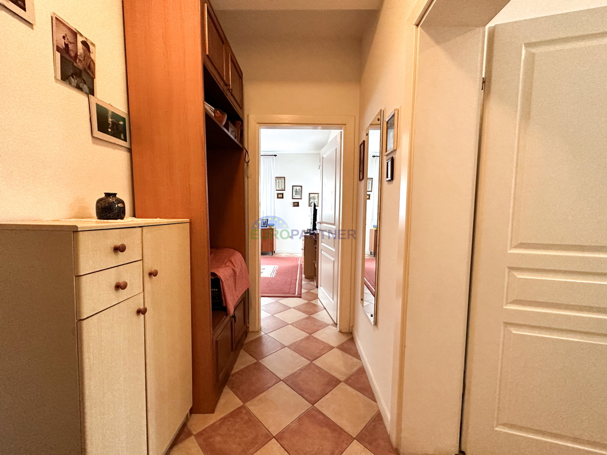 Apartma 700m od morja in centra Poreča