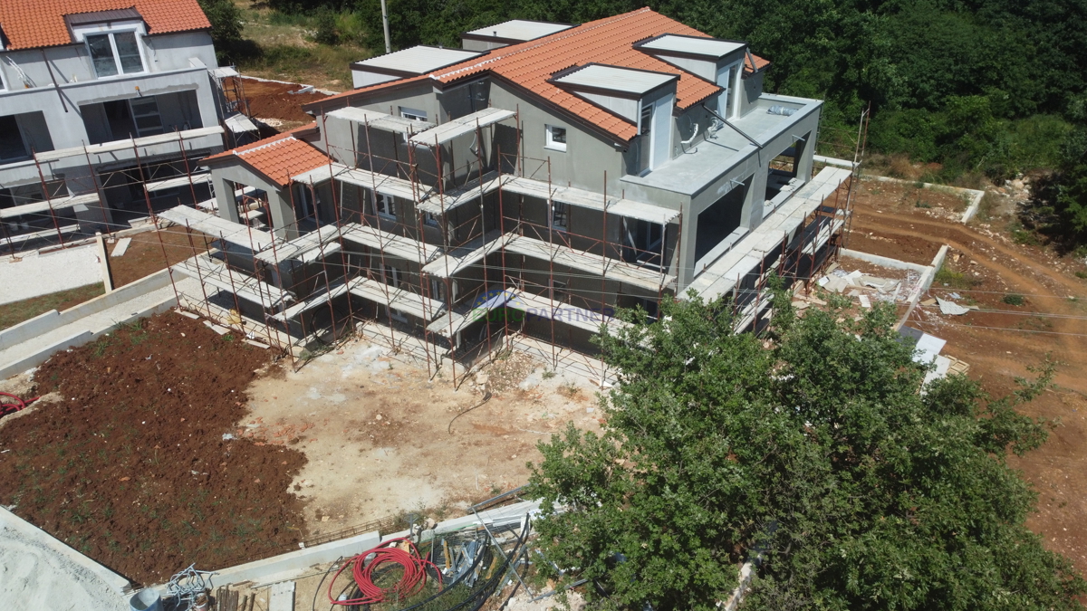 Istra, stanovanje v prvem nadstropju blizu Poreča