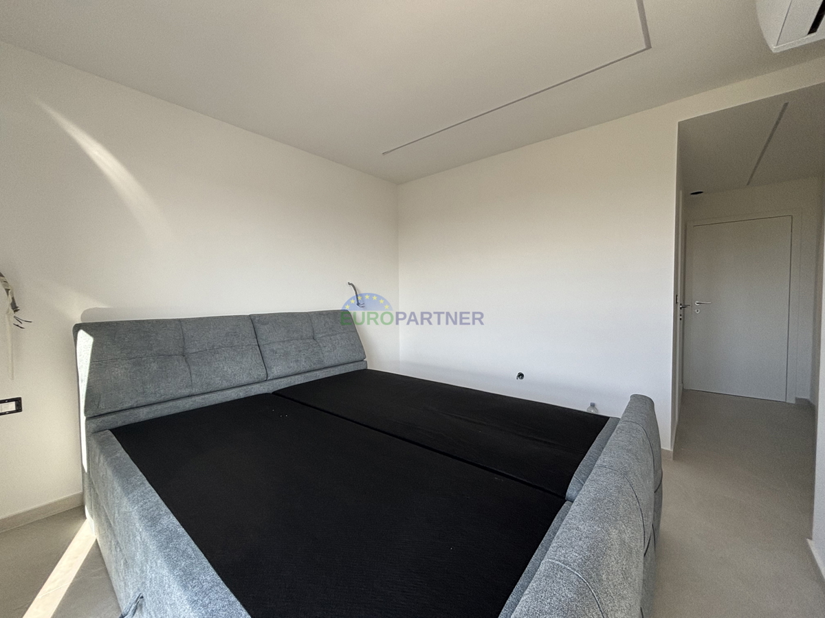 Istra, okolica Poreča, prekrasna moderna kuća s pogledom na morje