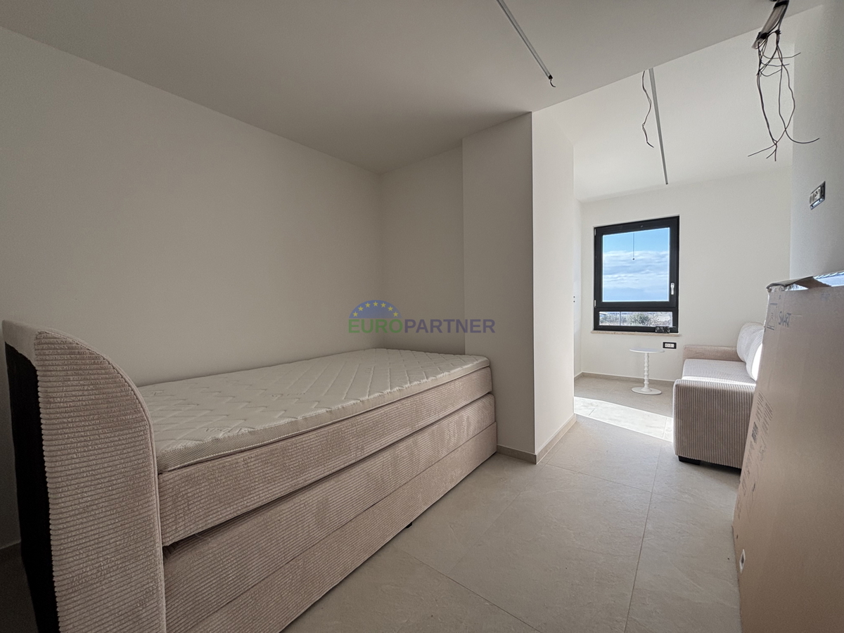 Istra, okolica Poreča, prekrasna moderna kuća s pogledom na morje