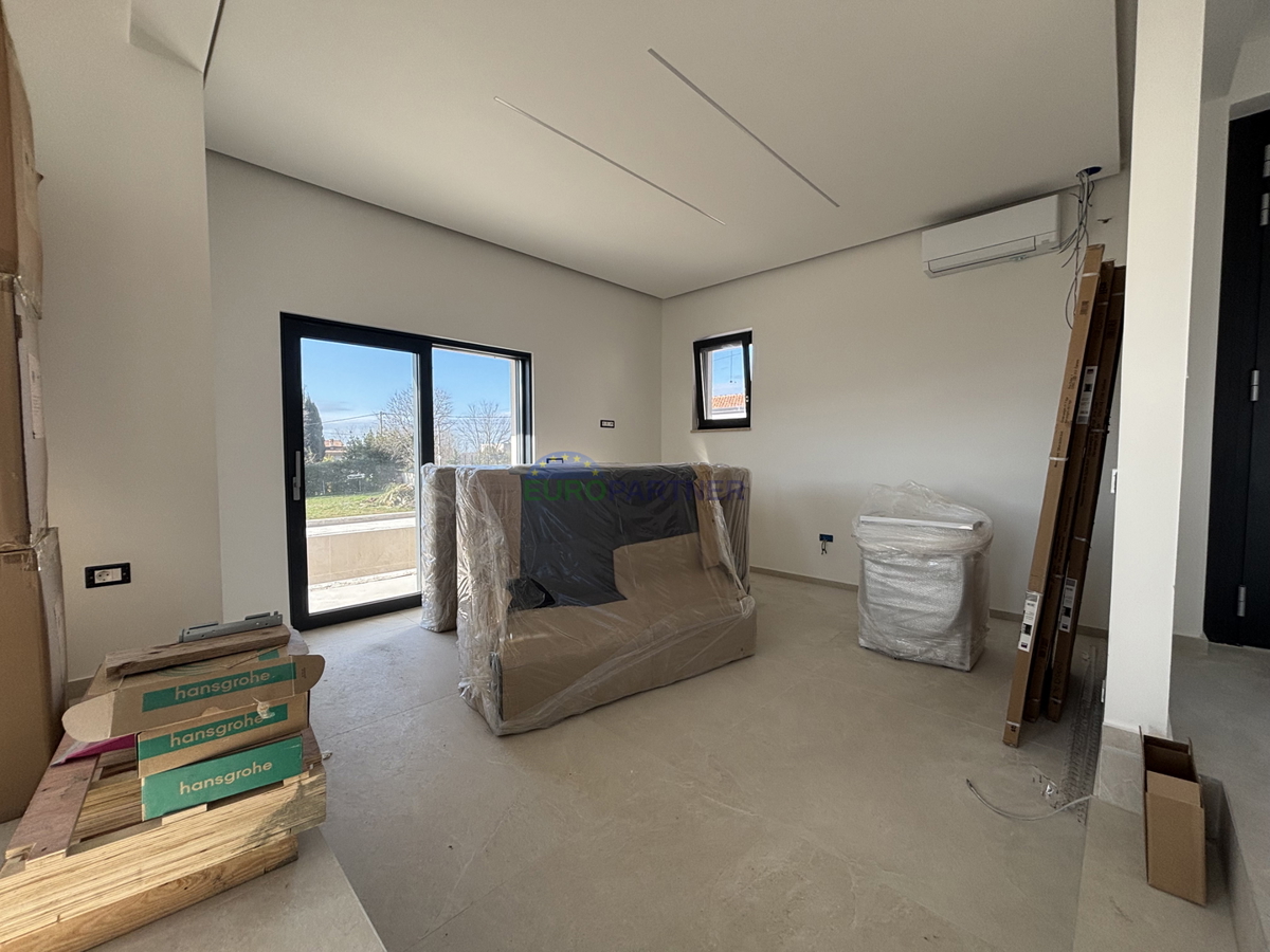 Istra, okolica Poreča, prekrasna moderna kuća s pogledom na morje