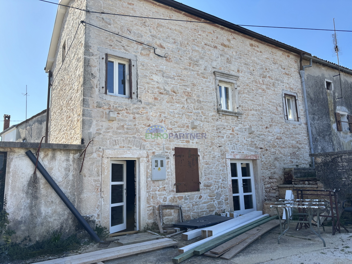 Istra, Rovinj, čudovita kamnita hiša v okolici Rovinja