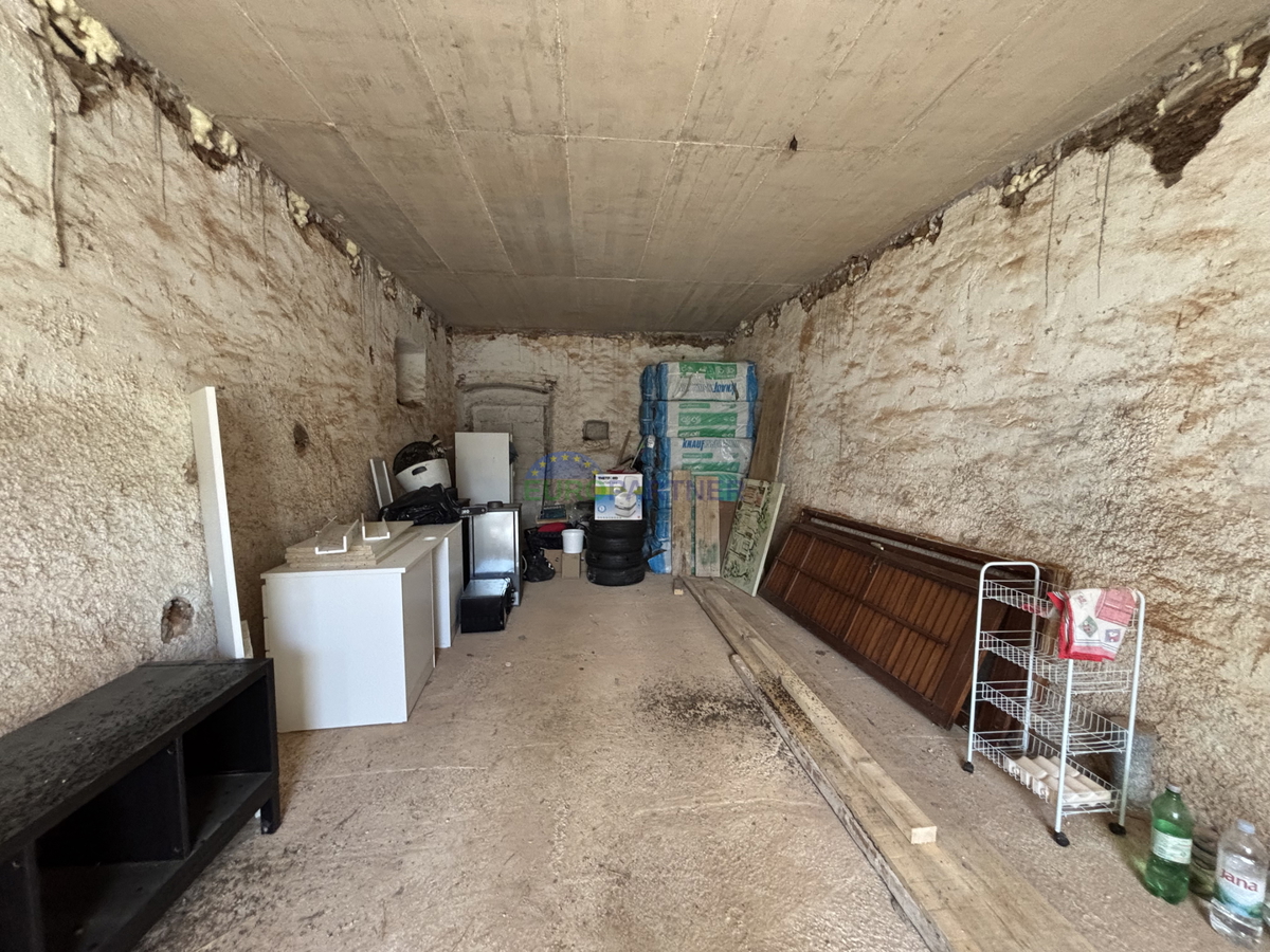 Istra, Vižinada, kamnita lepotica, ki čaka na dokončanje po vaši želji