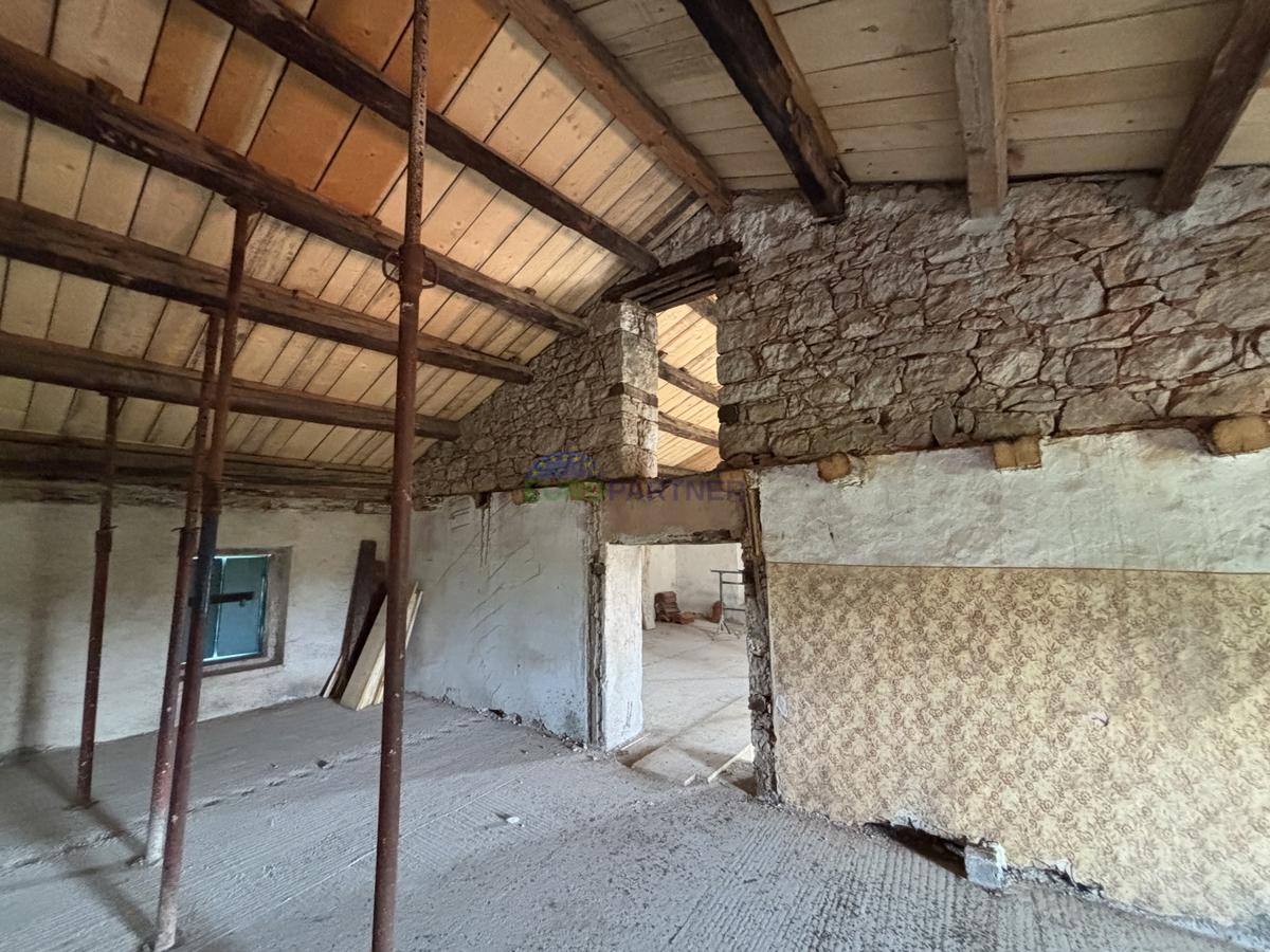 Istra, Vižinada, kamnita lepotica, ki čaka na dokončanje po vaši želji