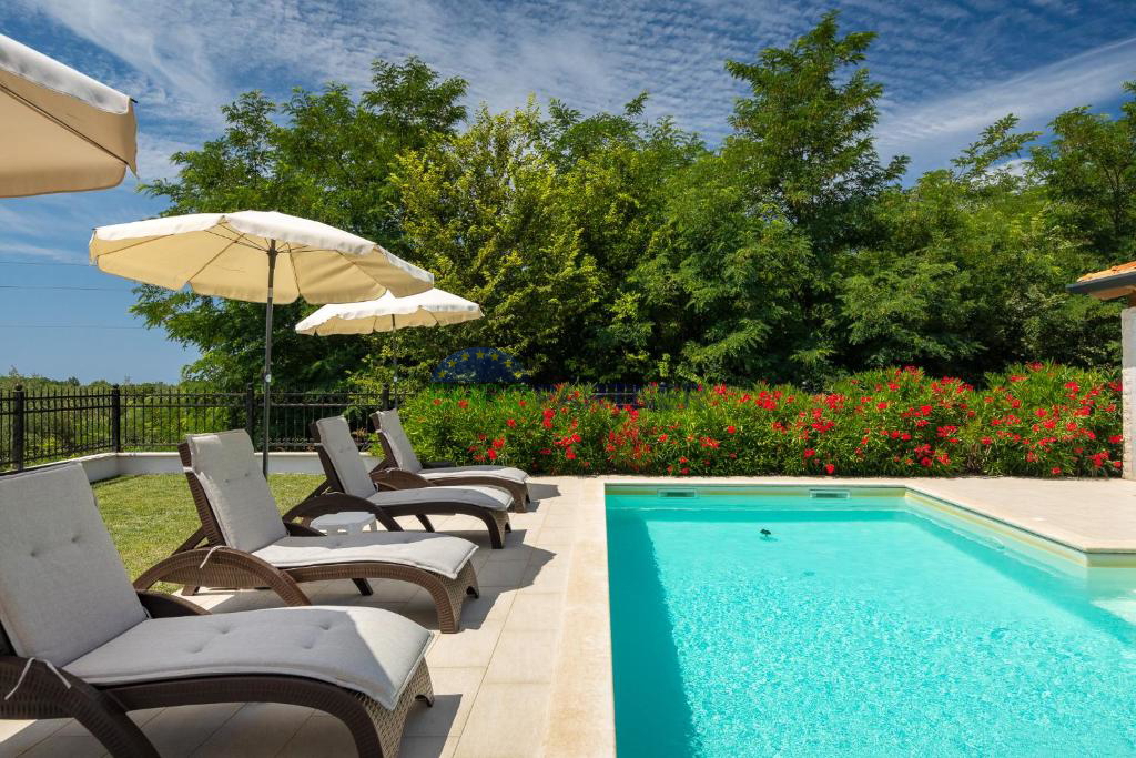 Ekskluzivna vila z razgledom na morje – Umag, Istra