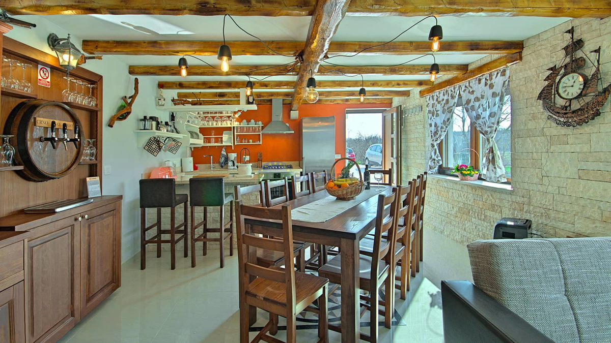 Istra, Novigrad, vila z bazenom na odlični lokaciji