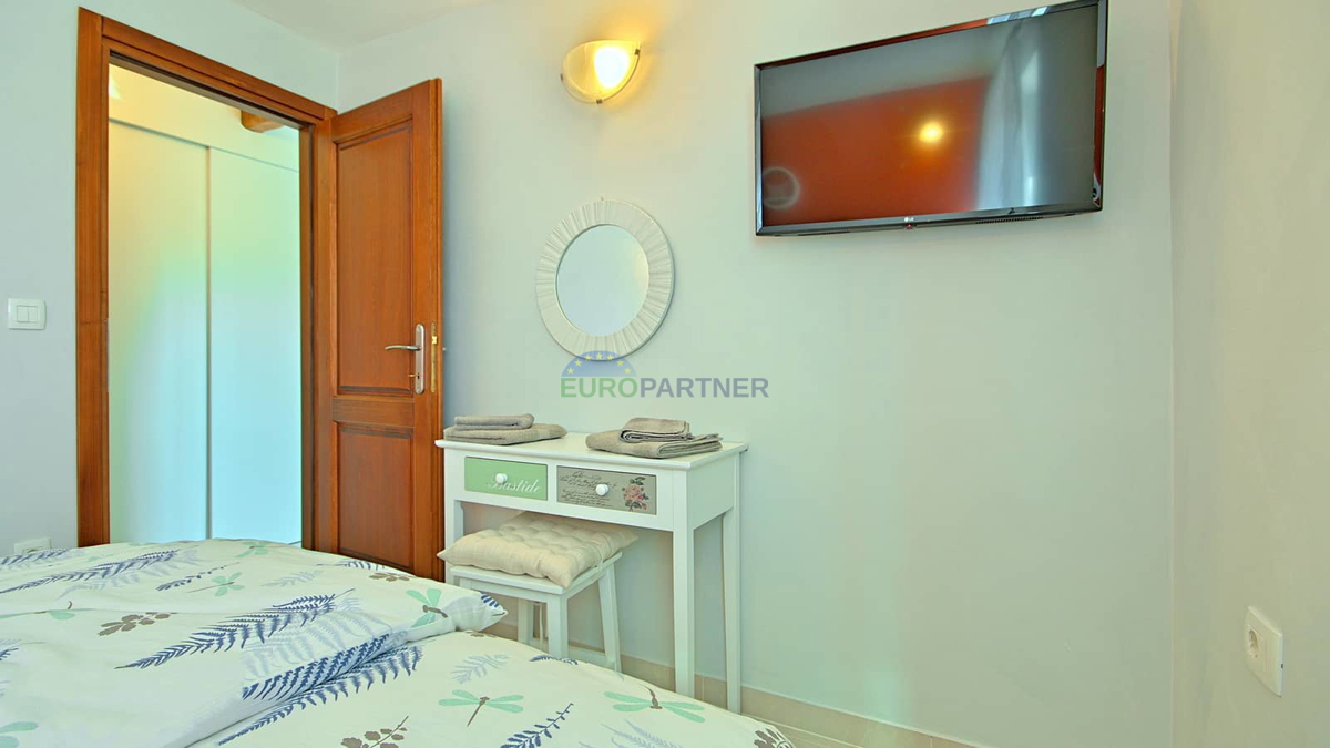 Istra, Novigrad, vila z bazenom na odlični lokaciji