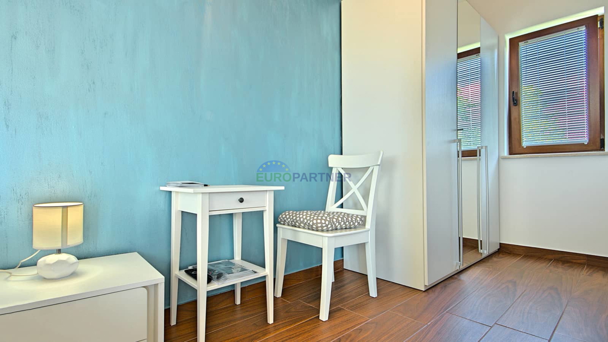 Istra, Novigrad, vila z bazenom na odlični lokaciji