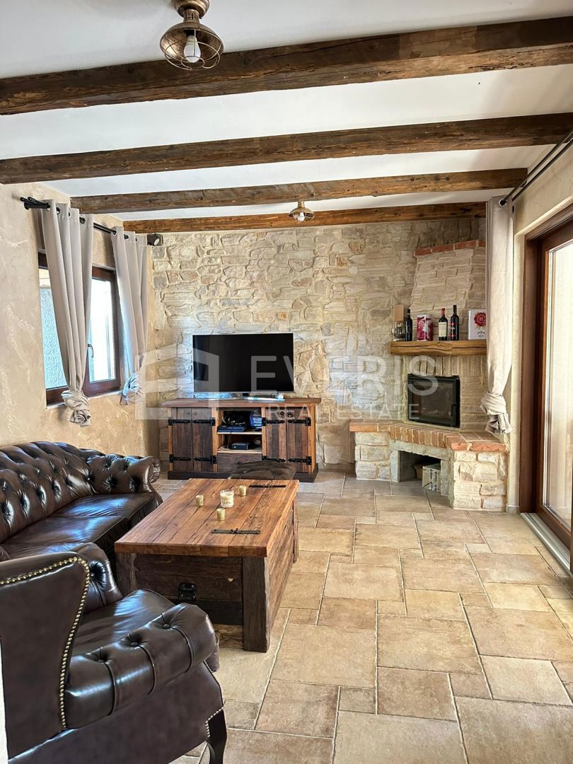 Hlapa, Dobrinj, 220m2