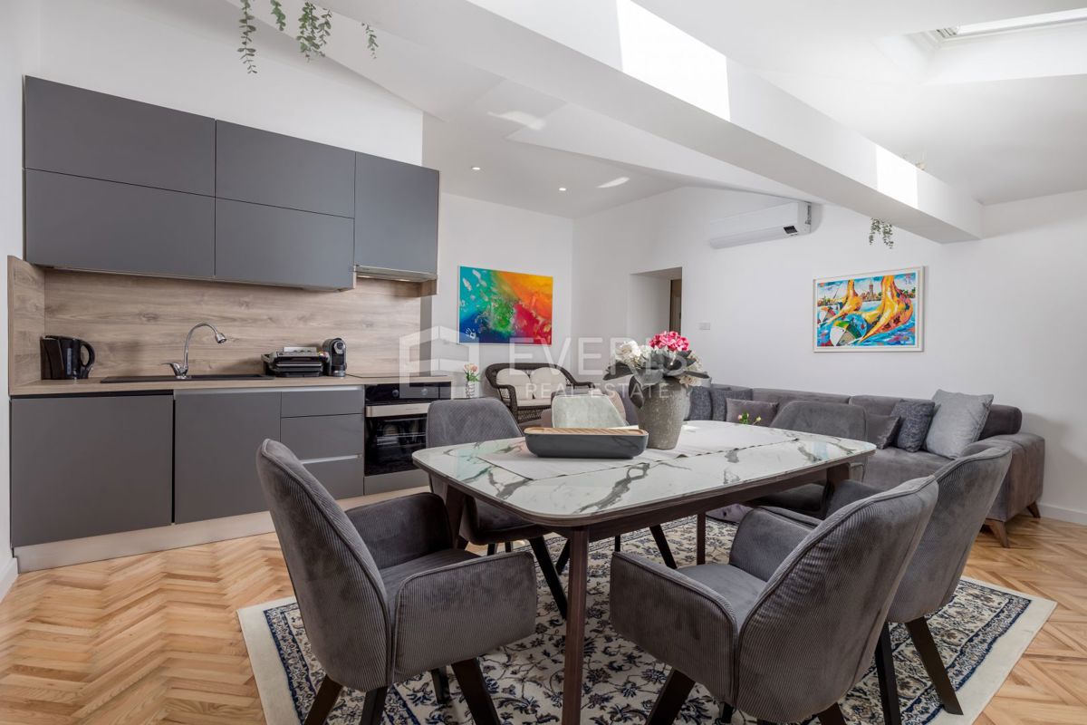 Opatija - Centar, Opatija, 74,22m2