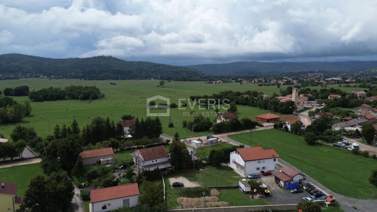 Podhum, Jelenje, 1.395m2