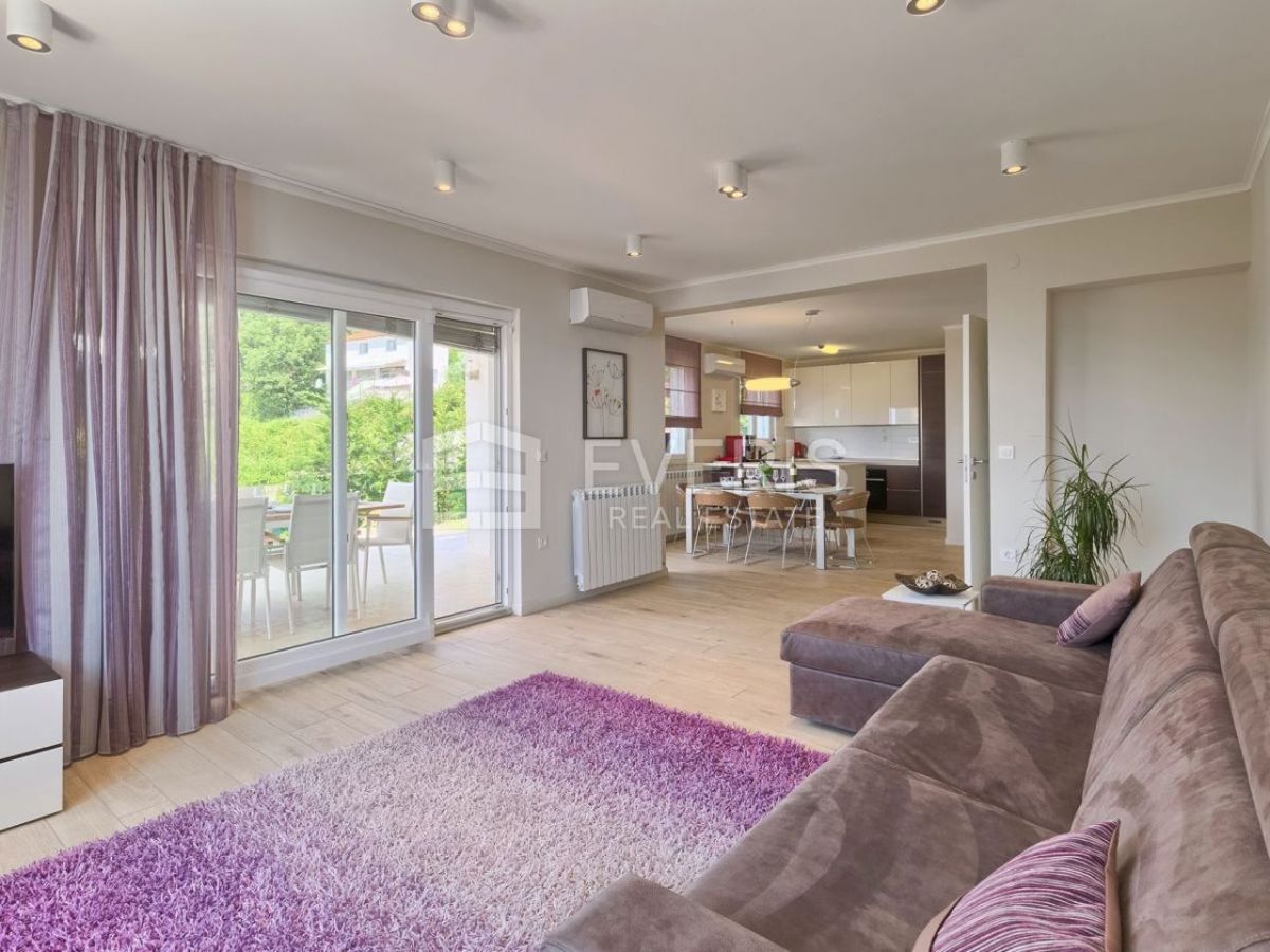 Poljane, Opatija - Okolica, 275m2