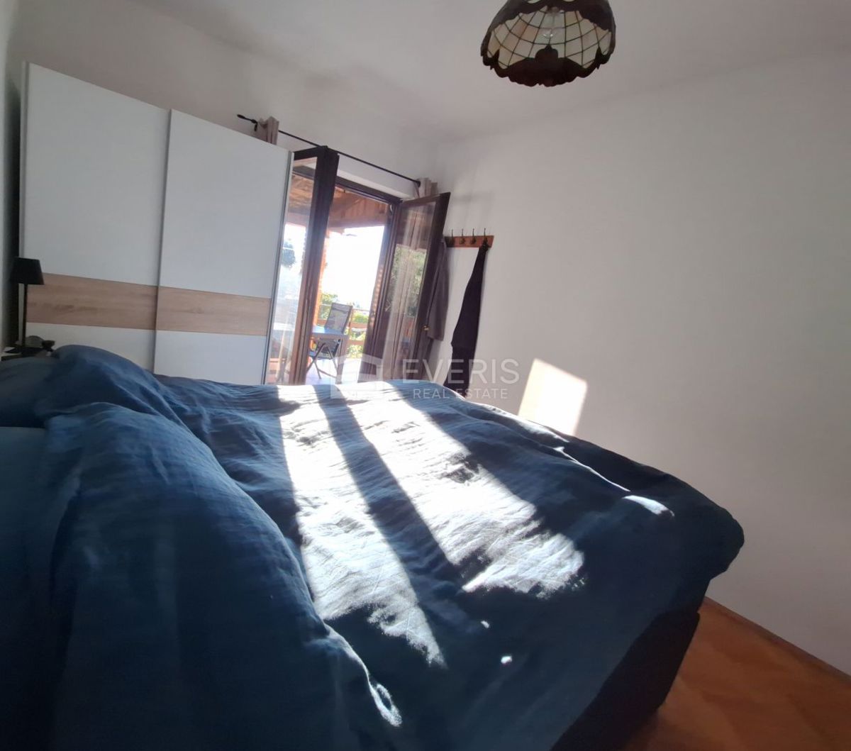 Mošćenička Draga, hiša s 4 stanovanji, pogledom na morje in vrtom