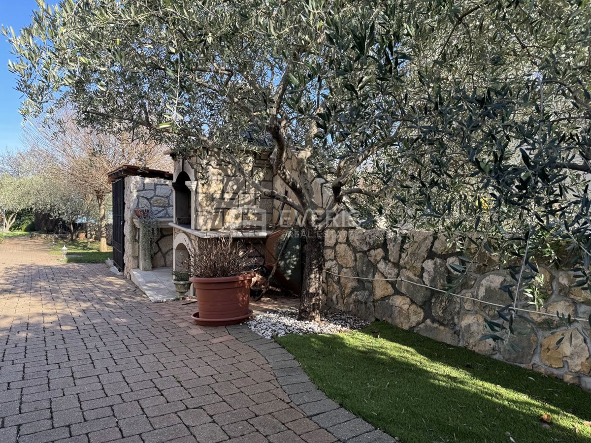 Malinska, Malinska-Dubašnica, 577,95m2