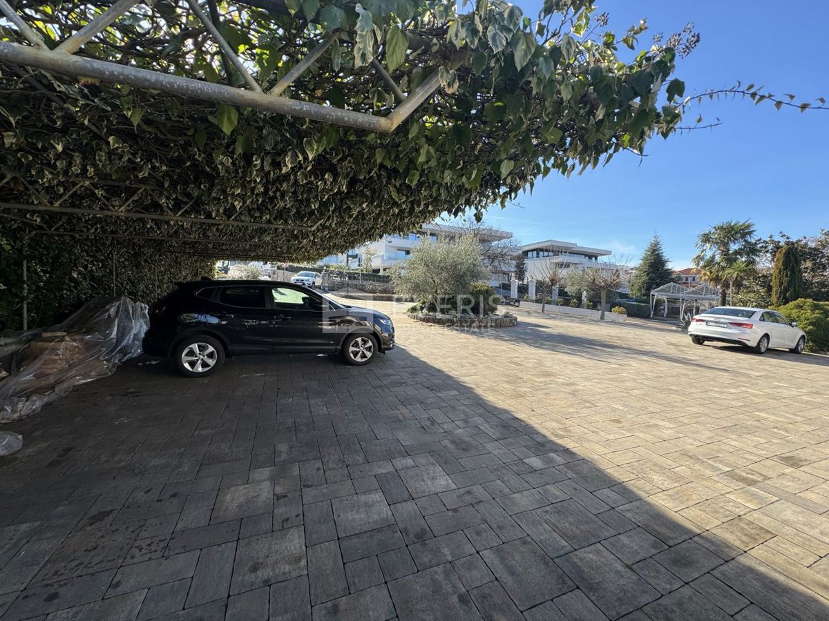 Malinska, Malinska-Dubašnica, 577,95m2