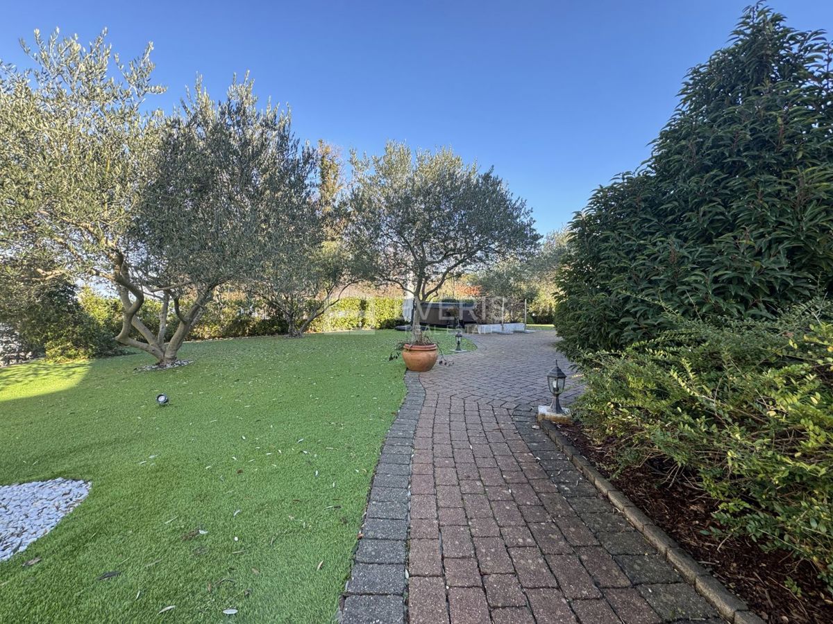 Malinska, Malinska-Dubašnica, 577,95m2