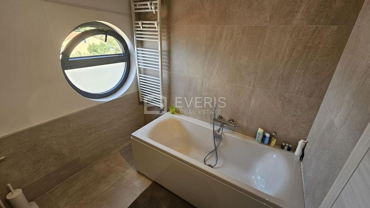 Bulevard, Rijeka, 154m2