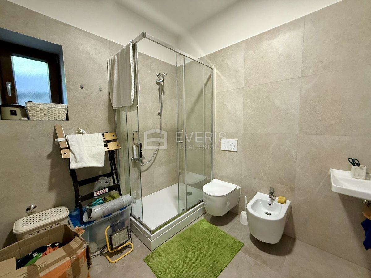 Bulevard, Rijeka, 200m2