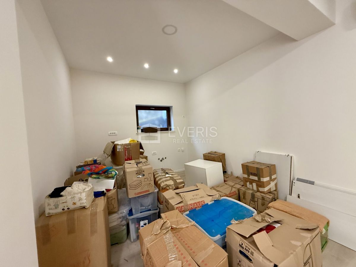 Bulevard, Rijeka, 200m2