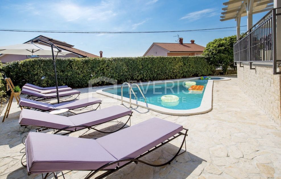 Pobri, Opatija - Okolica, 150m2