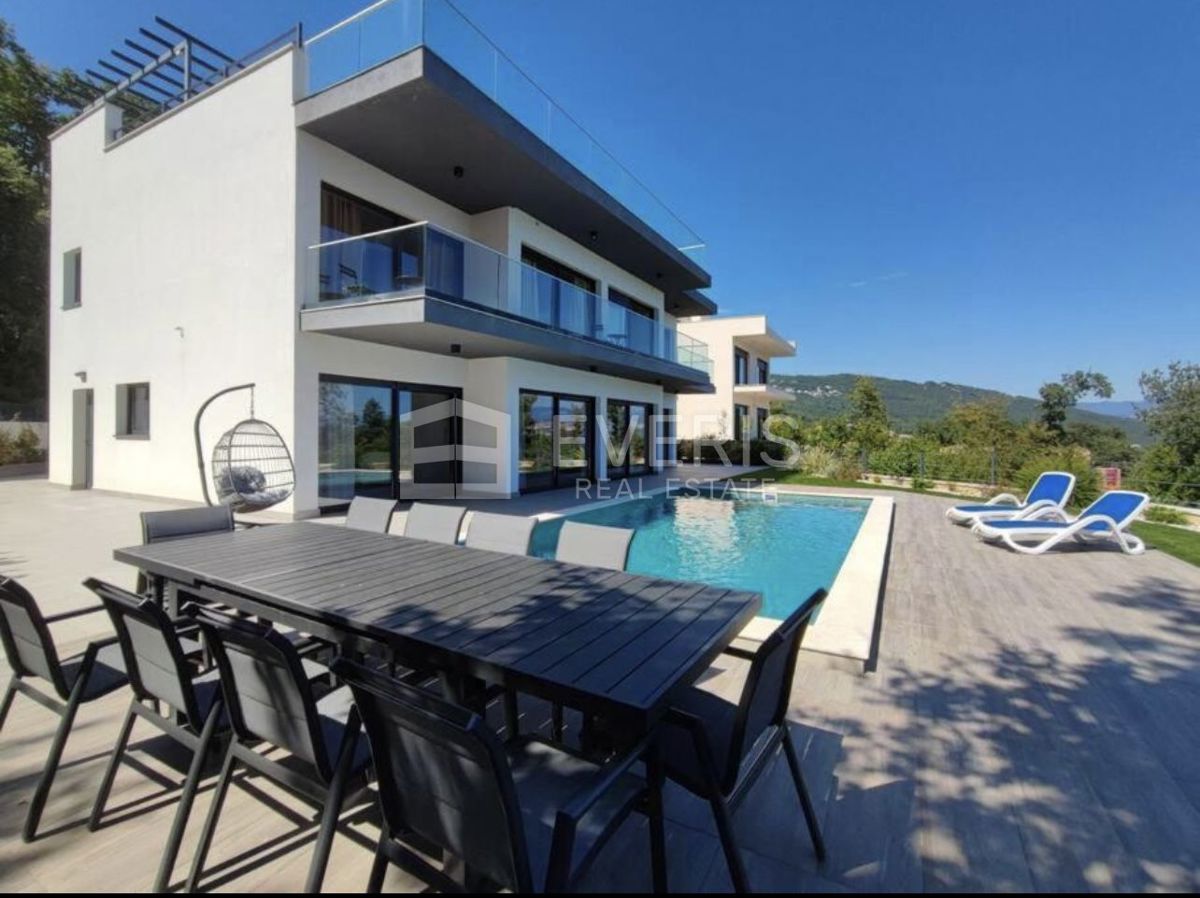 Oprić, Opatija - Okolica, 400m2