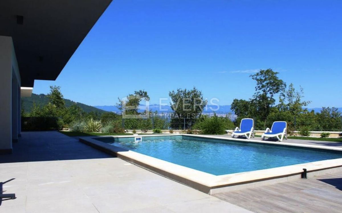 Oprić, Opatija - Okolica, 400m2