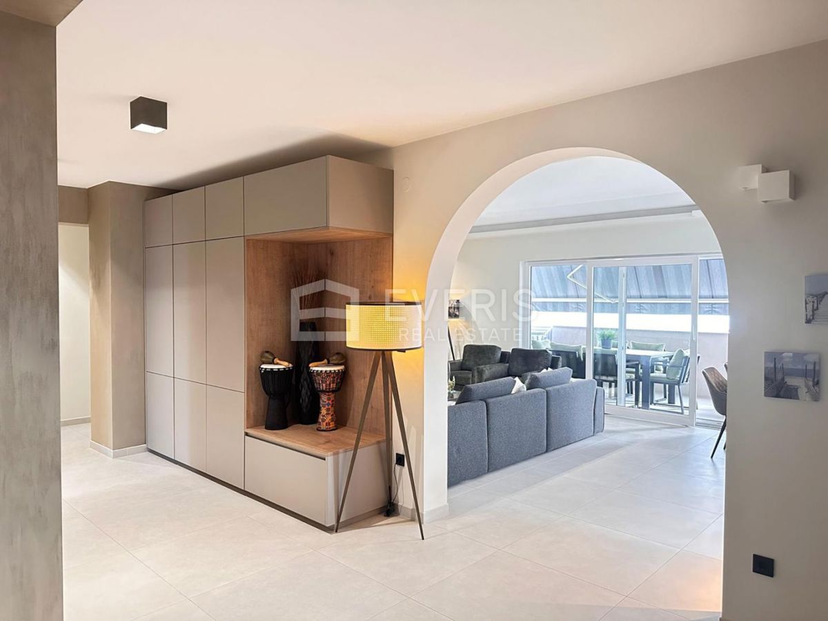 Hosti, Rijeka, 217m2