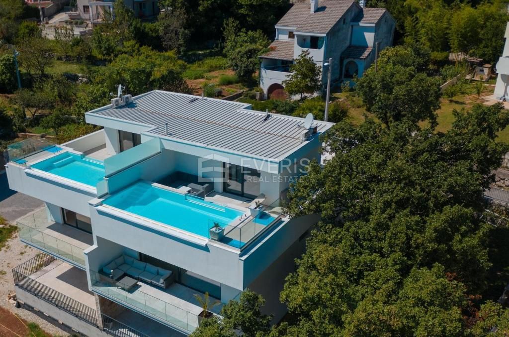 Pobri, Opatija - Okolica, 220m2